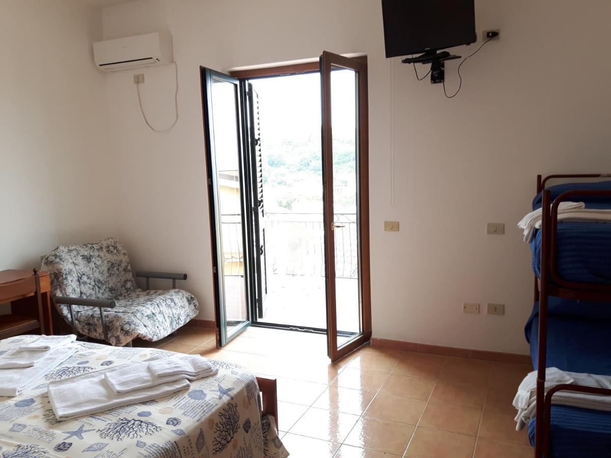 Hotel Parigino à Palinuro Extérieur photo