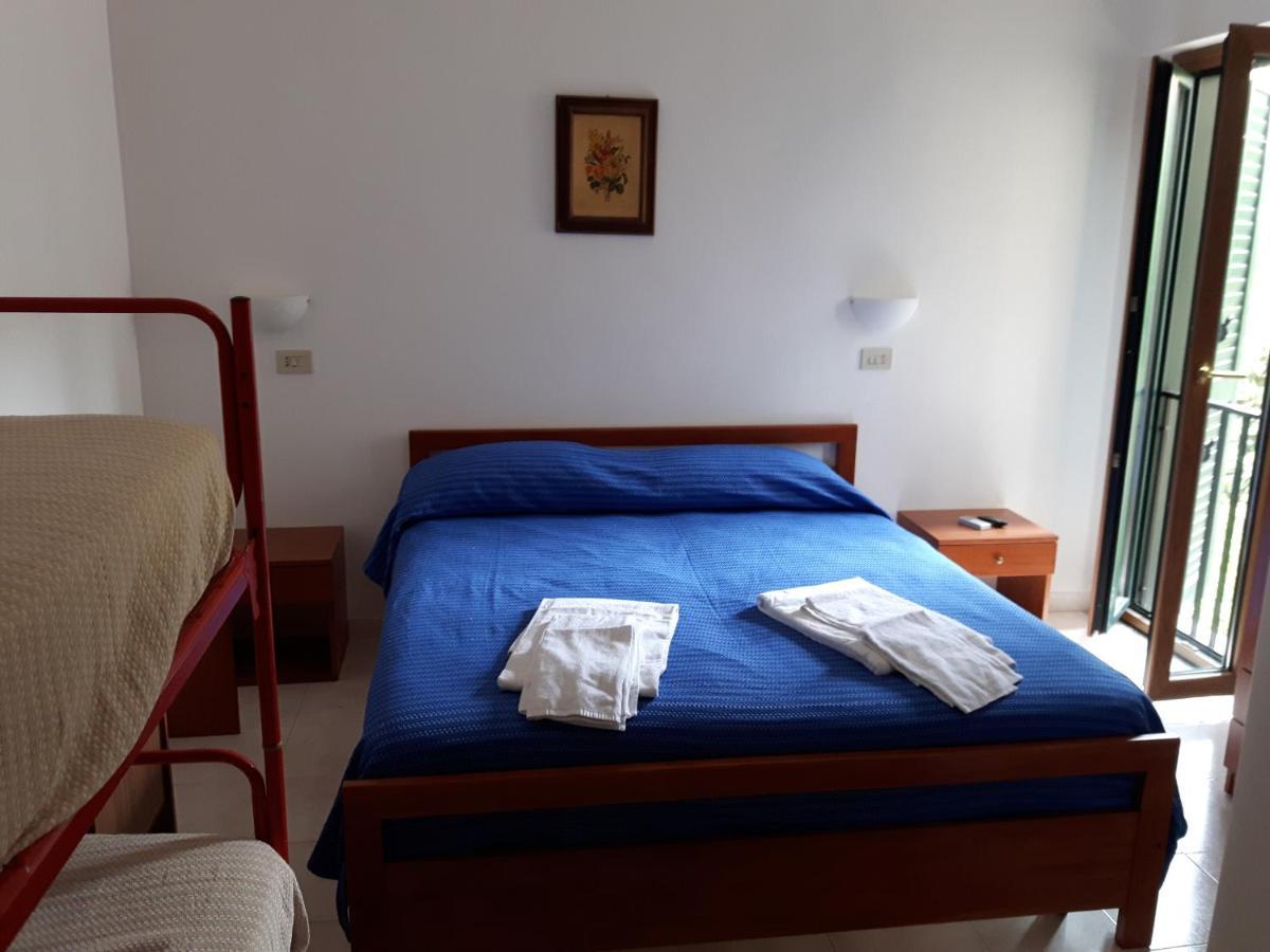 Hotel Parigino à Palinuro Extérieur photo