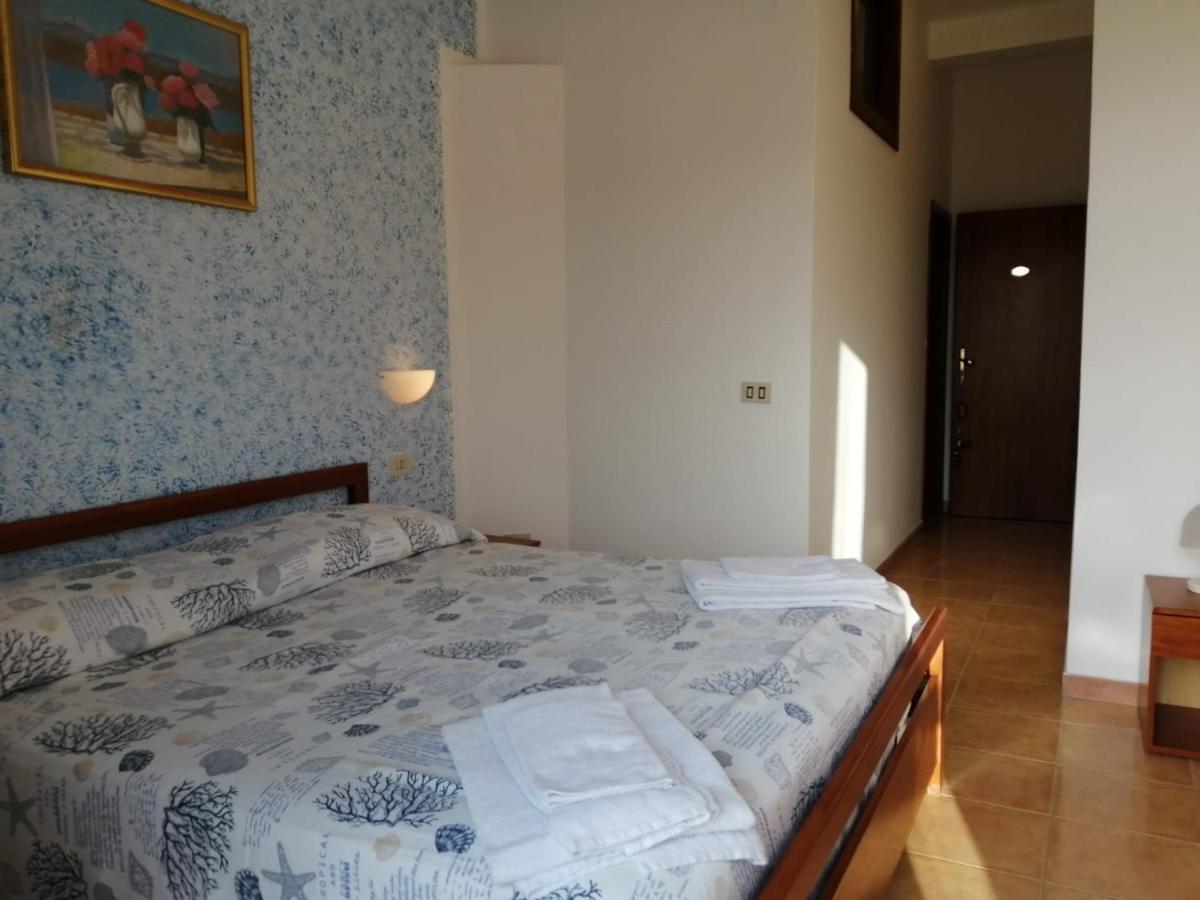 Hotel Parigino à Palinuro Extérieur photo