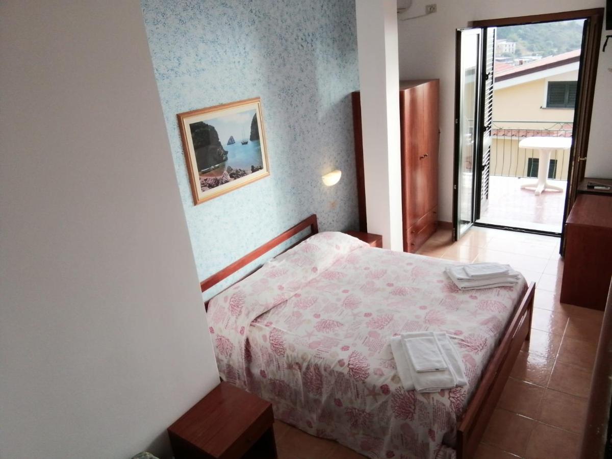 Hotel Parigino à Palinuro Extérieur photo